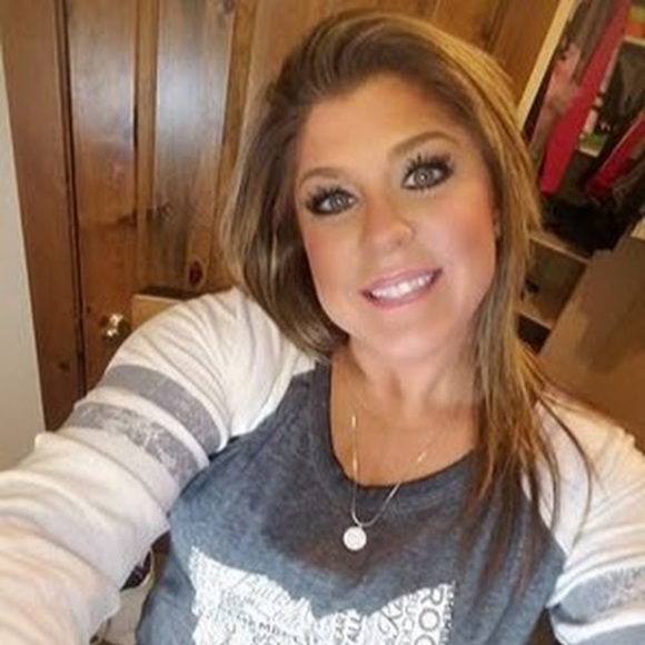 Meet your Posher, Tara - Picture 1 of 1